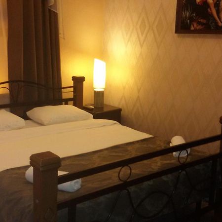 Hotel Old Rustaveli Тбилиси Экстерьер фото
